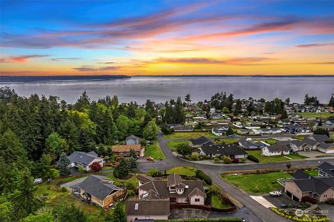 128 N Horizon Way, Camano Island, WA 98282