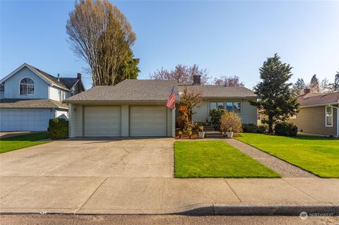 1007 Benson Ln, Lynden, WA 98264