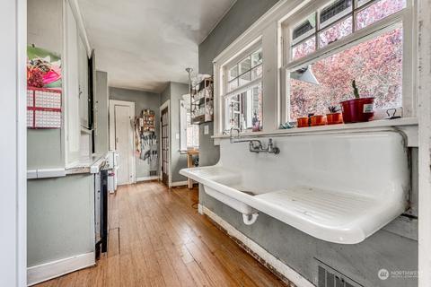 2109 Baker Ave, Everett, WA 98201 photo 9