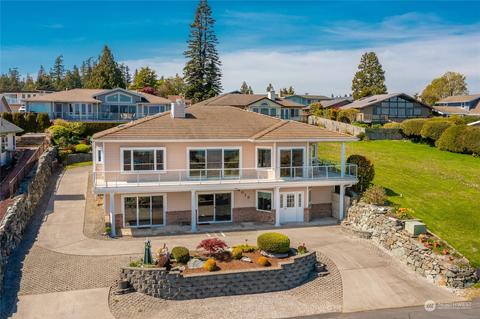 8013 Chinook Way, Blaine, WA 98230