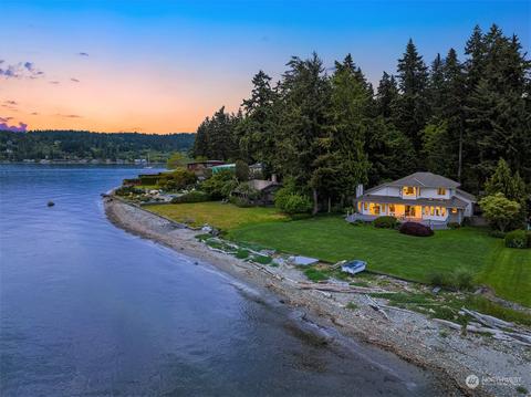3859 Pleasant Beach Dr NE, Bainbridge Island, WA 98110