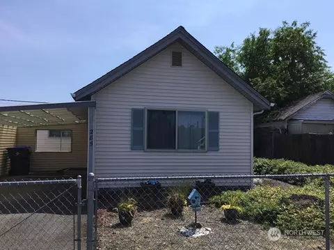 285 W Spruce St, Sequim, WA 98382 photo 3