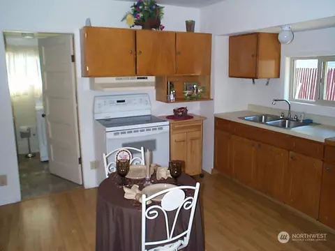 285 W Spruce St, Sequim, WA 98382 photo 14