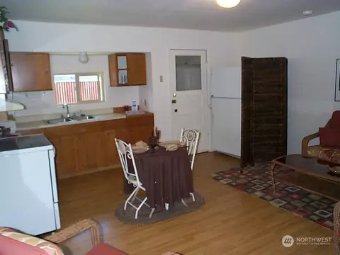 285 W Spruce St, Sequim, WA 98382 photo 10