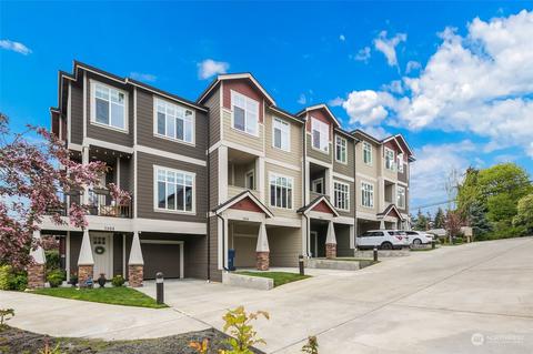 5004 S 109th Ct, Tukwila, WA 98178