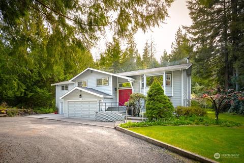 18453 Diamond Dr NE, Poulsbo, WA 98370