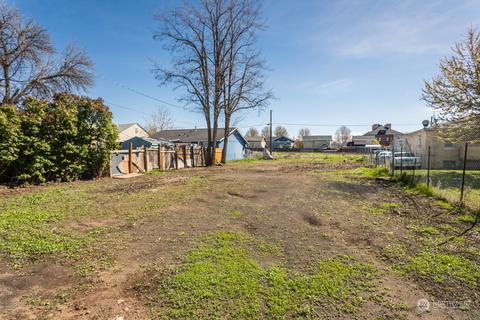 625 N 11th Ave, Walla Walla, WA 99362