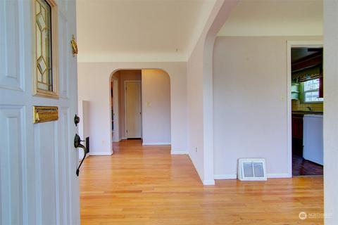 2606 Chestnut St, Everett, WA 98201 photo 4