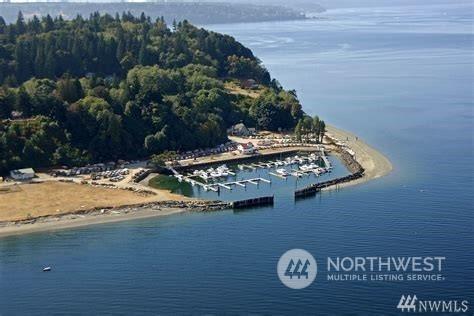 93 Tulalip Way, Hat Island, WA 98203