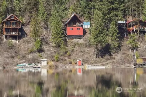 3047 Deep Lake North Shore Way, Colville, WA 99114