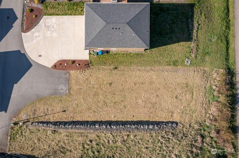 9999 Grants View Ln, Port Angeles, WA 98362