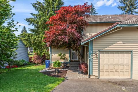 1140 N Vassault St, Tacoma, WA 98406