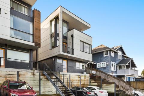 1724 27th Ave, Seattle, WA 98122