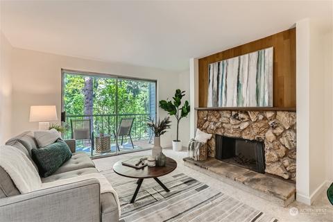 4737 W Lake Sammamish Pkwy #A204, Issaquah, WA 98027