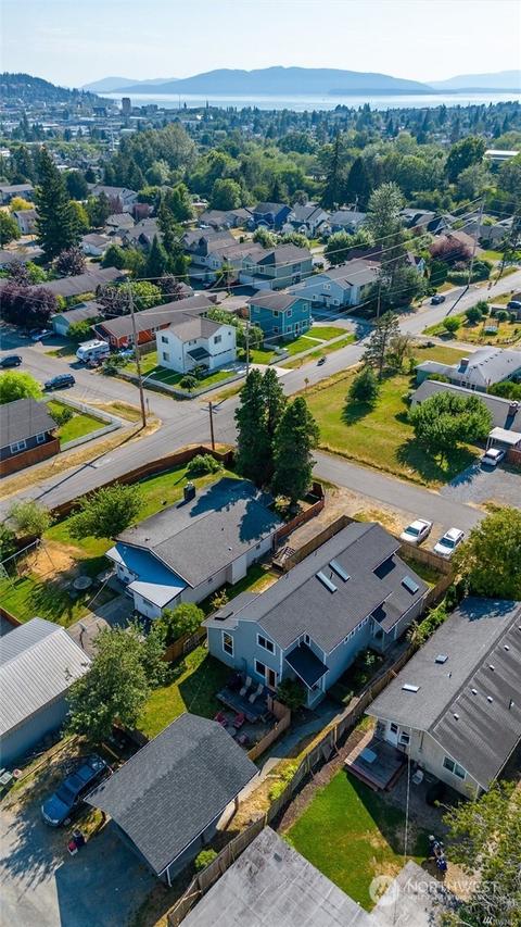 2902 Nevada St, Bellingham, WA 98226