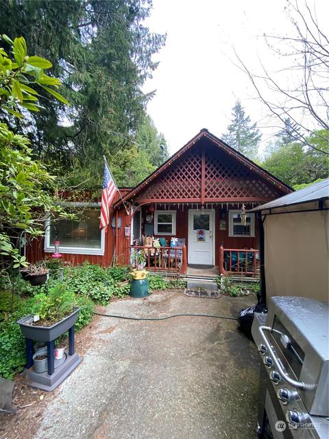 19232 Soundview Blvd NE, Suquamish, WA 98392