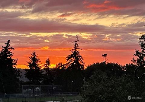 4893 76th St SW #E301, Mukilteo, WA 98275