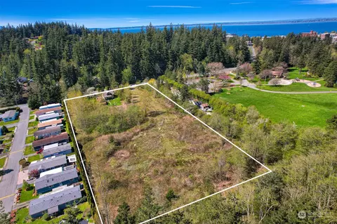 331 Chuckanut Dr N, Bellingham, WA 98229