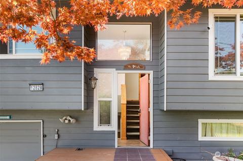 12828 E Gibson Rd, Everett, WA 98204