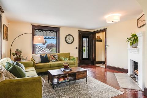 9841 63rd Ave S, Seattle, WA 98118 photo 9