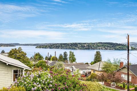 9841 63rd Ave S, Seattle, WA 98118 photo 3