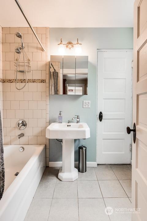 9841 63rd Ave S, Seattle, WA 98118 photo 18