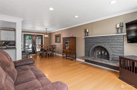 1225 207th St SE, Bothell, WA 98012 photo 6