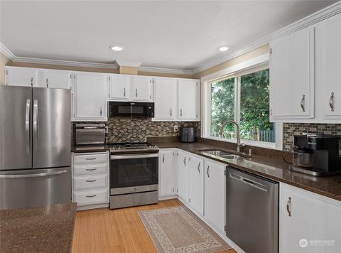 1225 207th St SE, Bothell, WA 98012 photo 13