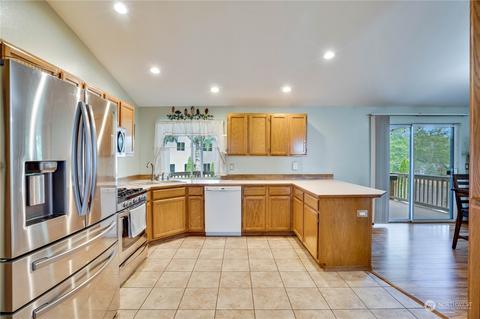 8529 199th Street Ct E, Spanaway, WA 98387 photo 7