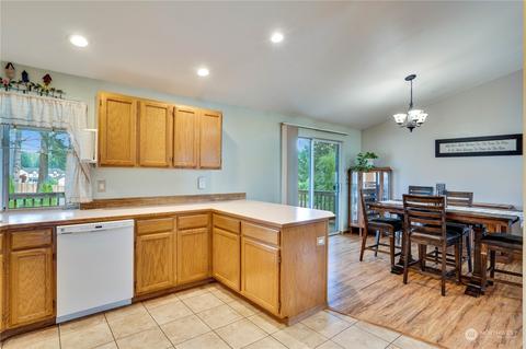 8529 199th Street Ct E, Spanaway, WA 98387 photo 10