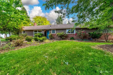 1833 Echo Pl, Walla Walla, WA 99362 photo 2