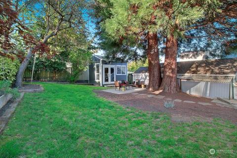 906 N 88th St, Seattle, WA 98103 photo 20