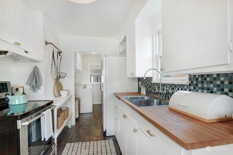 906 N 88th St, Seattle, WA 98103 photo 7
