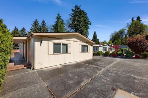 17035 Woodcrest Dr, Bothell, WA 98011 photo 3