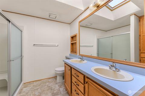 17035 Woodcrest Dr, Bothell, WA 98011 photo 15