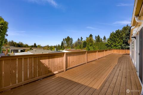 17035 Woodcrest Dr, Bothell, WA 98011 photo 27