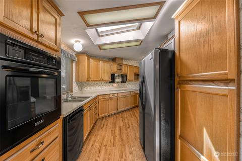 17035 Woodcrest Dr, Bothell, WA 98011 photo 10