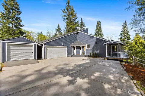 861 Lawson Rd, Camano Island, WA 98282