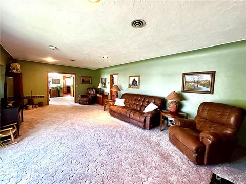 404 E 3rd Ave, Odessa, WA 99159 photo 3