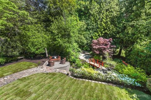 11538 35th Ave NE, Seattle, WA 98125
