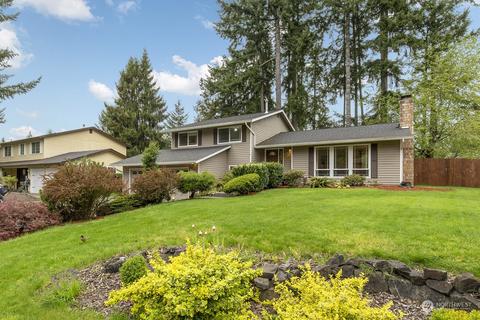 3695 SE Yorkshire Dr, Port Orchard, WA 98366