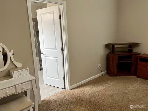 355 Jasmine Ln N, Enumclaw, WA 98022 photo 15