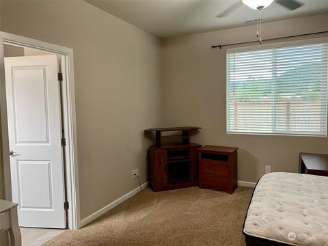 355 Jasmine Ln N, Enumclaw, WA 98022 photo 33