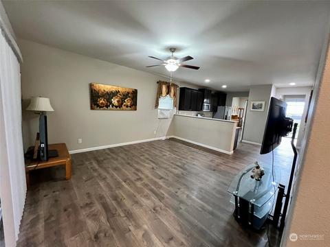 355 Jasmine Ln N, Enumclaw, WA 98022 photo 11