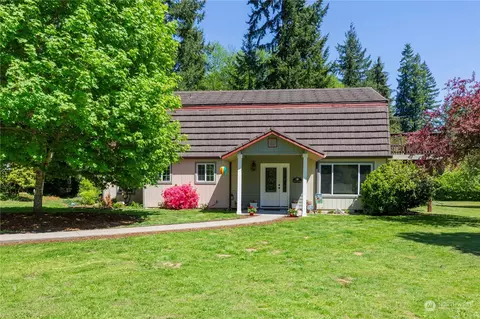 9021 Rainier Rd SE, Olympia, WA 98513