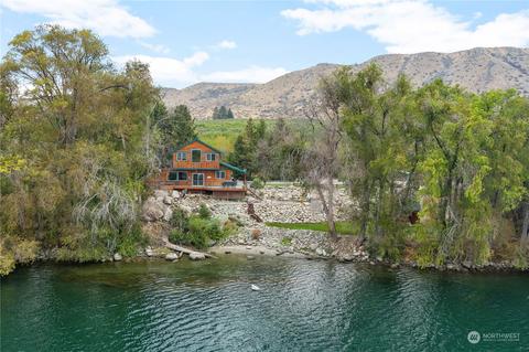 3755 Stayman Flats Rd, Chelan, WA 98816