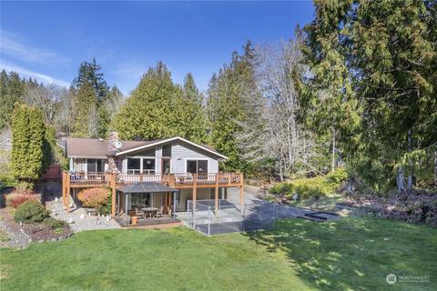 61 Puget Loop, Port Ludlow, WA 98365