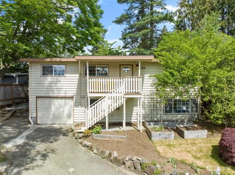 1028 NE 187th St, Shoreline, WA 98155