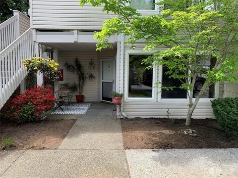 9210 Market Pl #E-103, Lake Stevens, WA 98258