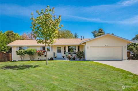 8452 Catalina Ct, Blaine, WA 98230
